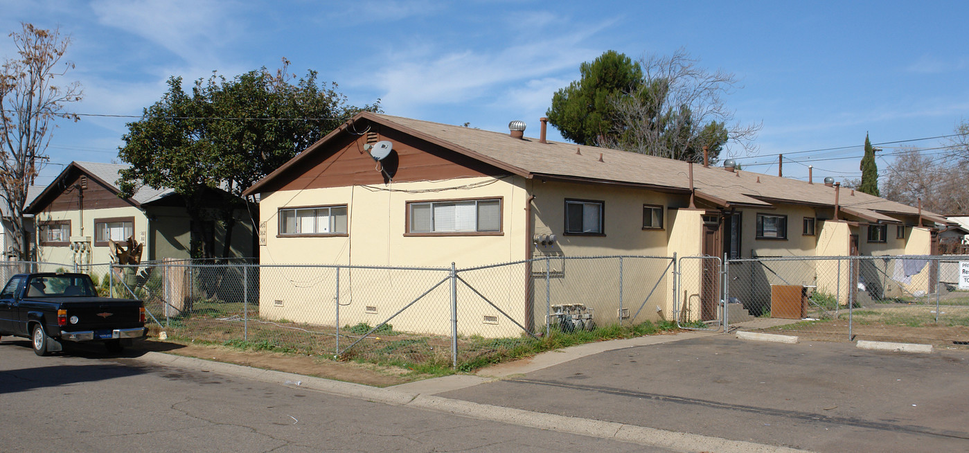 366-360 Linda Way in El Cajon, CA - Building Photo