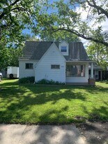 24426 Columbus Ave in Warren, MI - Building Photo