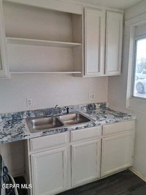 247 Carnes Rd in El Paso, TX - Foto de edificio - Building Photo
