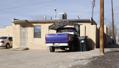 1720 Arno St SE in Albuquerque, NM - Building Photo - Building Photo