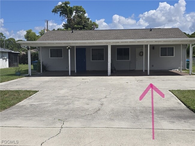property at 925 SE 23rd Pl