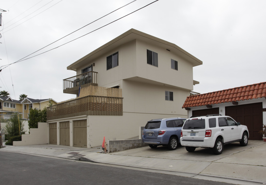 1531 Buena Vis in San Clemente, CA - Foto de edificio