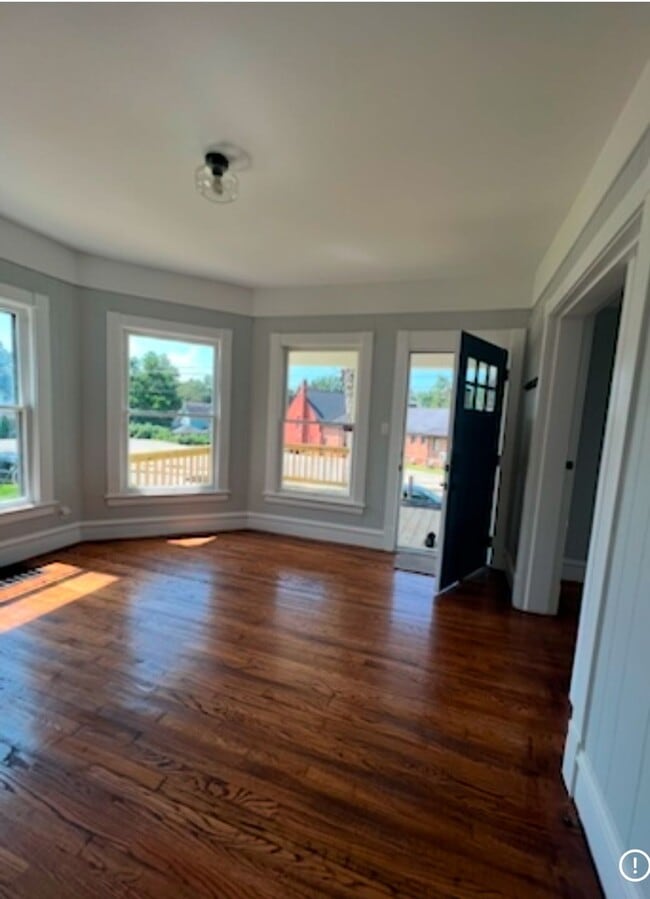 property at 713 Baldwin St