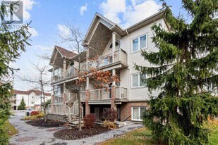 767 Cedar Creek Dr in Ottawa, ON - Building Photo