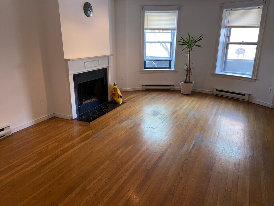 1742 Washington St, Unit 1 in Boston, MA - Foto de edificio