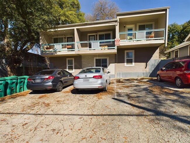 property at 1106 W 22nd St