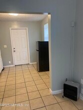 5754 Moncrief Rd in Jacksonville, FL - Building Photo - Building Photo