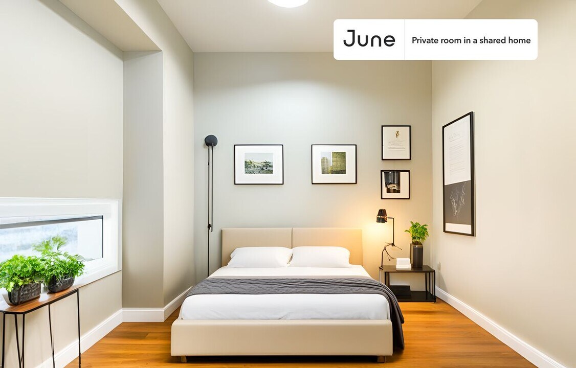 Private bedroom in 2 bed/1.5 bath Home in Boston, MA - Building Photo