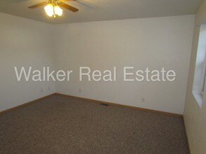 407 9th Street Cir-Unit -2 in Crocker, MO - Building Photo - Building Photo