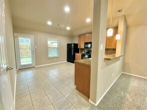 421 Goldstone Ln in Fort Worth, TX - Building Photo - Building Photo