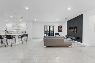 17805 SW 114th Ct in Cutler Bay, FL - Building Photo - Building Photo