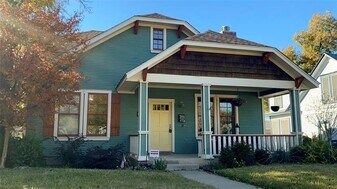 1628 S Henderson St in Fort Worth, TX - Building Photo