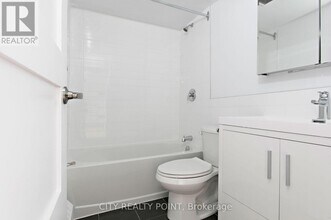 1500 Bathurst St in Toronto, ON - Building Photo - Building Photo