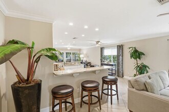 660 100th Ave N in Naples, FL - Building Photo - Building Photo