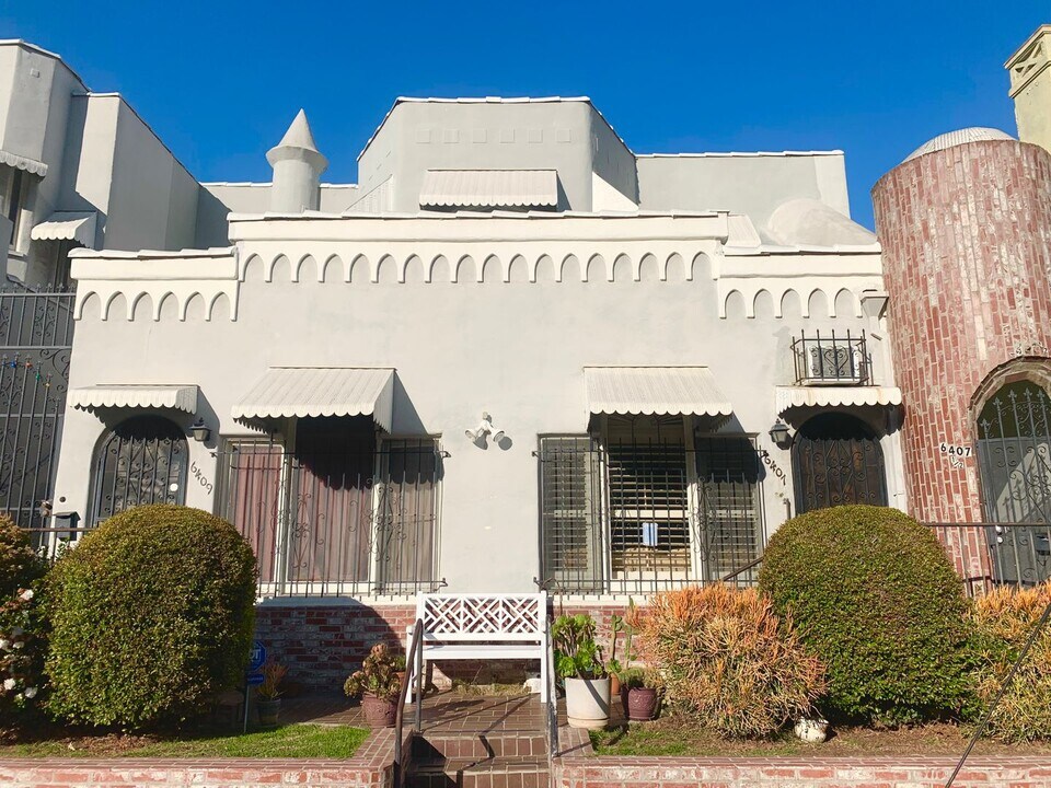 6407 Orange St in Los Angeles, CA - Building Photo