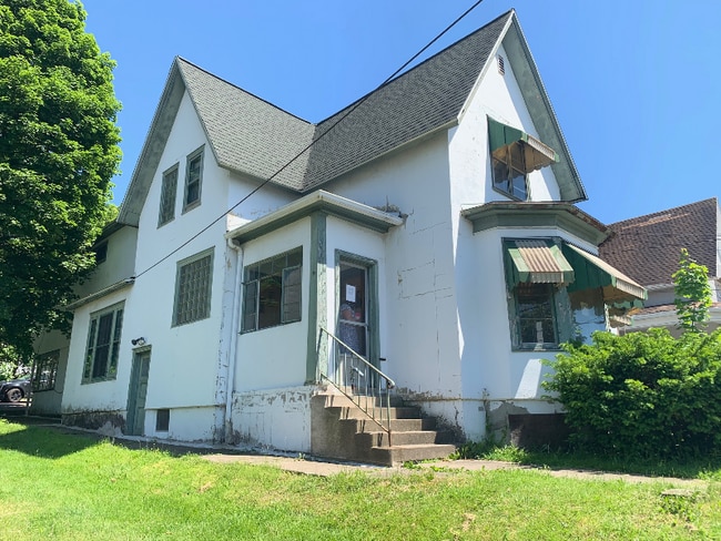 17 Mill St