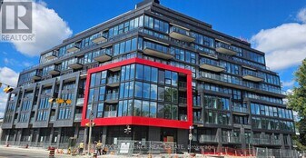 2 Manderley Dr in Toronto, ON - Building Photo