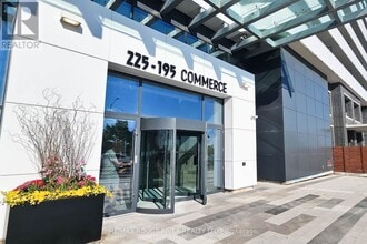 225-4225 Commerce St in Vaughan, ON - Building Photo - Building Photo