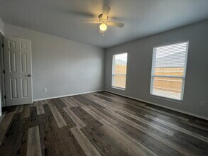 5510 Jarvis St-Unit -A in Lubbock, TX - Foto de edificio - Building Photo