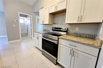 3012 40th St SW in Lehigh Acres, FL - Building Photo - Building Photo