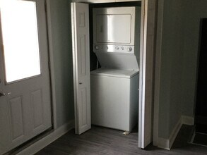 277 Spruce St, Unit #277 Spruce in Morgantown, WV - Foto de edificio - Building Photo