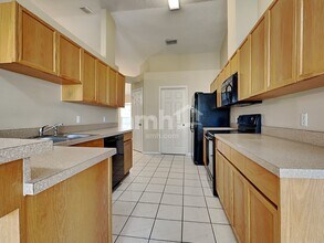 11234 Andy Dr in Riverview, FL - Building Photo - Building Photo