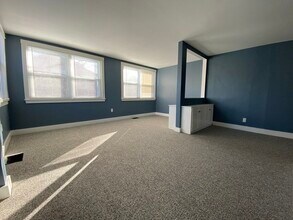 94 Hale St in Beverly, MA - Building Photo - Building Photo