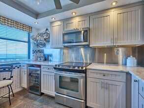 10600 S Ocean Dr in Jensen Beach, FL - Building Photo - Building Photo