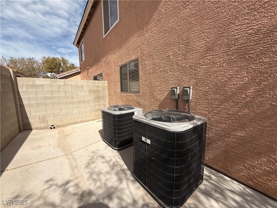 4433 Gracemont Ave in Las Vegas, NV - Building Photo