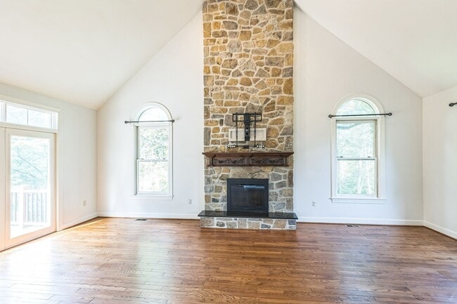 1720 Honeysuckle Ln in Pottstown, PA - Building Photo - Building Photo