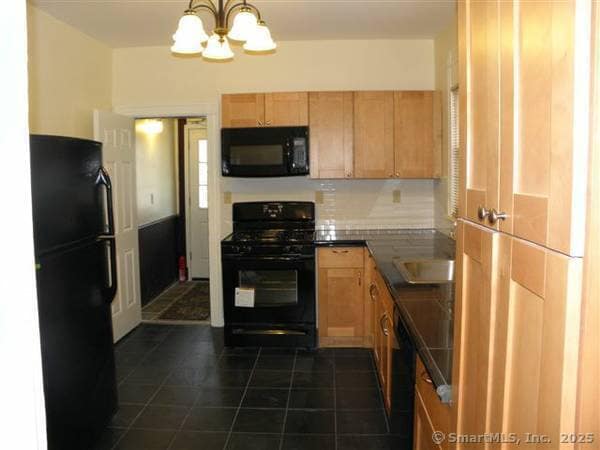 174 Mansfield St in New Haven, CT - Building Photo - Building Photo
