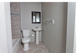 838 S Terrace Dr in Wichita, KS - Building Photo - Building Photo