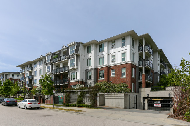 9388 McKim Way in Richmond, BC - Building Photo - Building Photo