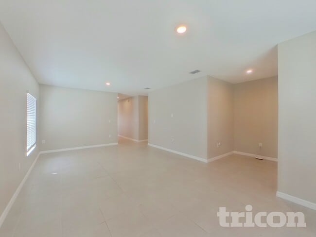 220 Garnet Ave in Kissimmee, FL - Building Photo - Building Photo