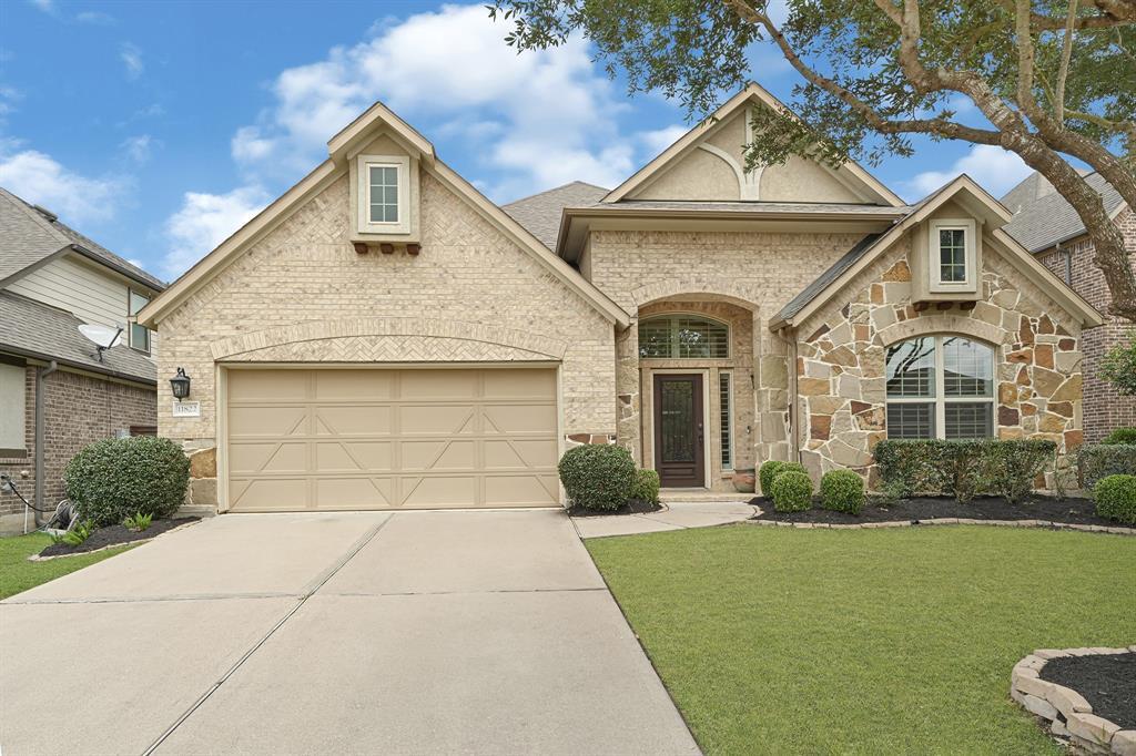 11822 Supremo St in Richmond, TX - Foto de edificio