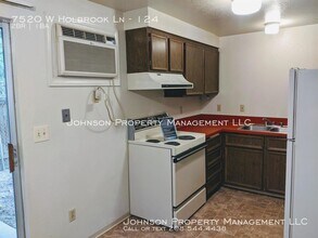 7520 W Holbrook Ln-Unit -124 in Boise, ID - Building Photo - Building Photo