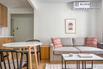 66 Avenue A in New York, NY - Building Photo - Building Photo