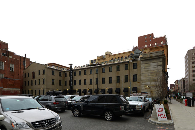 Micro Lofts at the Arcade in Providence, RI - Building Photo - Building Photo