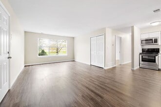 11355 Goddard Rd in Allen Park, MI - Building Photo - Building Photo