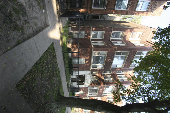 6716-6718 S Clyde Ave in Chicago, IL - Building Photo - Building Photo