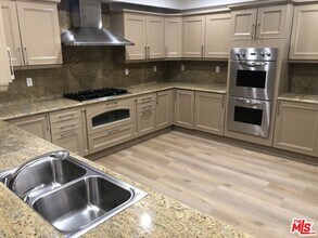 1551 Manning Ave in Los Angeles, CA - Building Photo - Building Photo