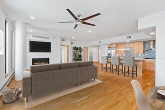 1240 S 2nd St in Minneapolis, MN - Building Photo - Building Photo
