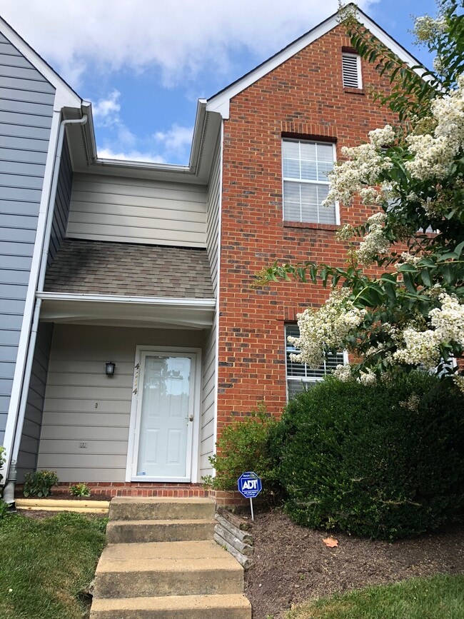4114 Bush Lake Dr
