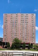 Fontaine Towers in Rochester, MN - Building Photo - Building Photo