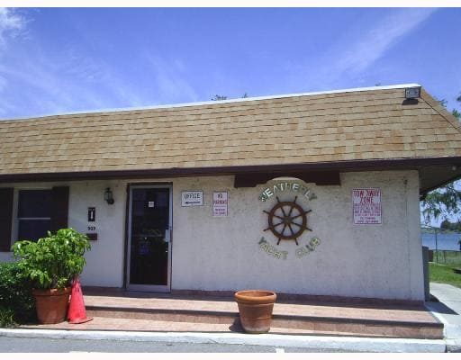 921 W Oak Ridge Rd in Orlando, FL - Building Photo - Building Photo