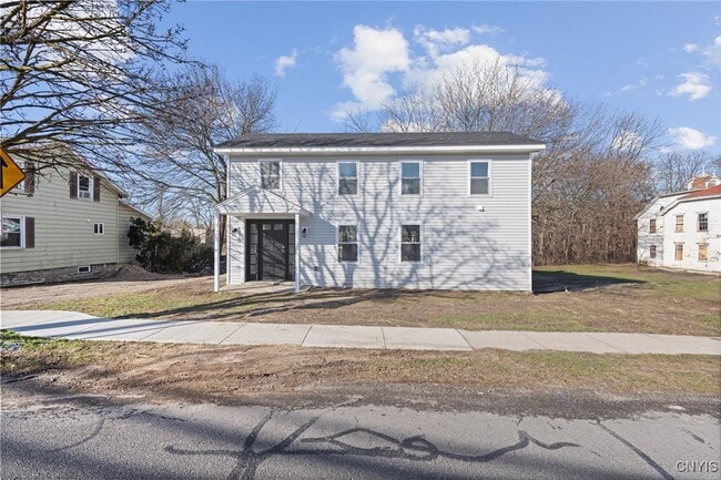 53 Owasco St in Auburn, NY - Foto de edificio - Building Photo