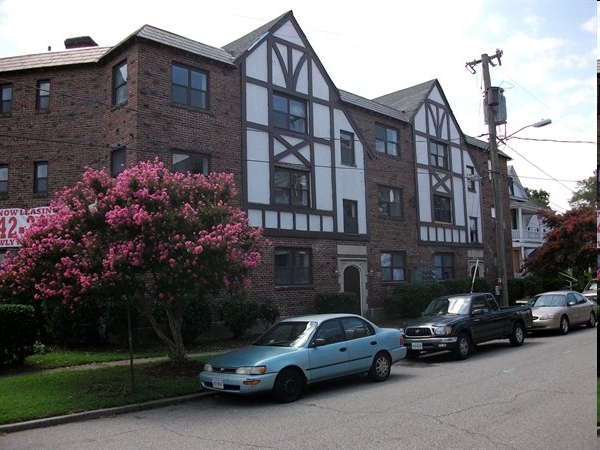 Fairview Apartments in Norfolk, VA - Building Photo - Building Photo