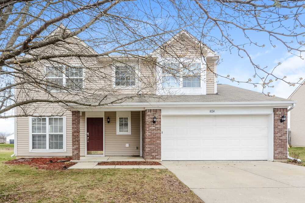 8124 Painted Pony Dr in Indianapolis, IN - Foto de edificio