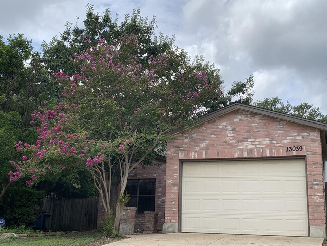 13039 Hunters Moon in San Antonio, TX - Building Photo - Building Photo