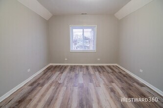 501 W Diversey Pkwy in Chicago, IL - Building Photo - Building Photo